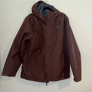 Men’s XL North Face Coat. Worn twice. Maroon.